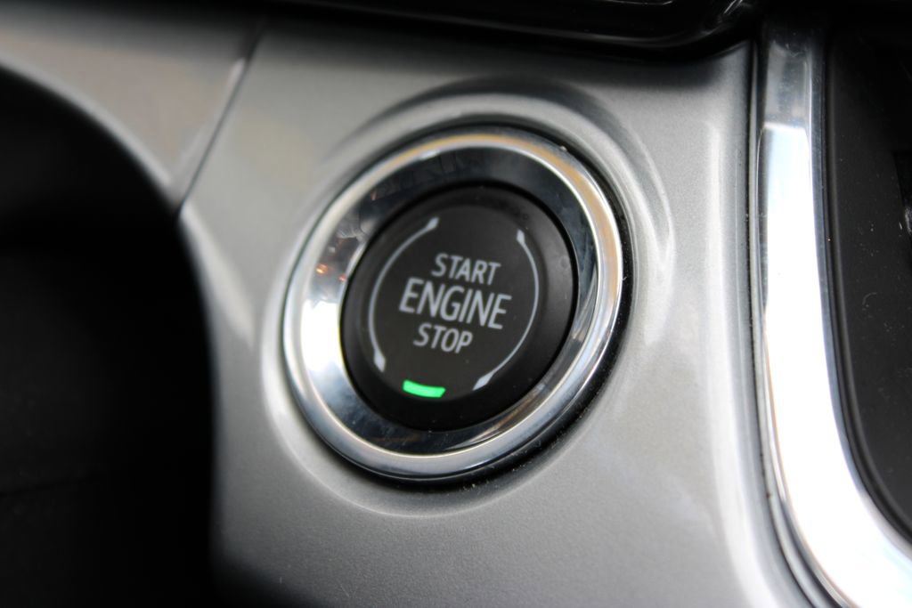 Used 2025 Chevrolet Trax LT image 35