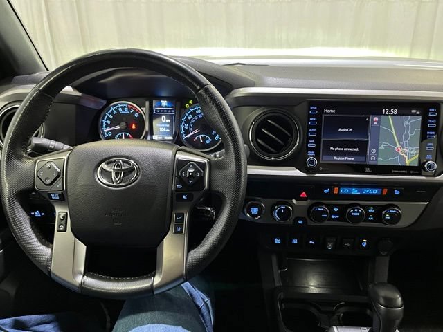 Used 2022 Toyota Tacoma Limited w/ Black Out Package (TMS) AWD/4WD image 18