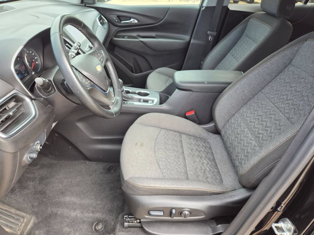 Used 2024 Chevrolet Equinox LT FWD image 16