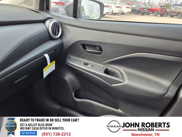 Used 2025 Nissan Versa S w/ Trunk Package image 8