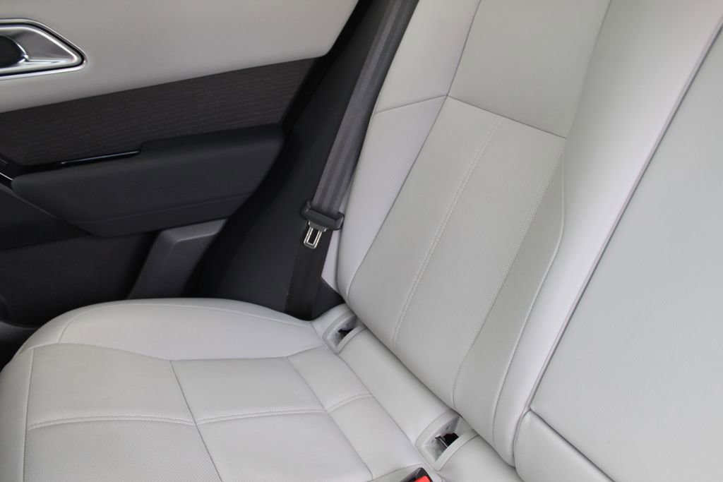 Used 2024 Land Rover Range Rover Velar Dynamic SE image 23