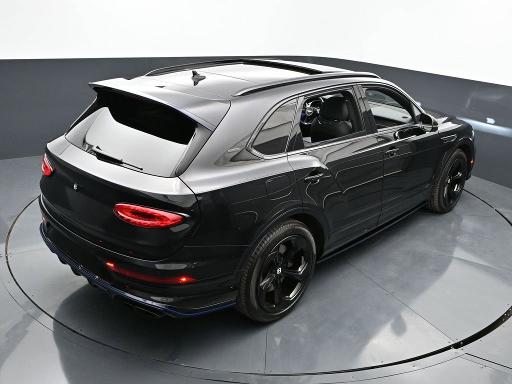 Used 2025 Bentley Bentayga image 67