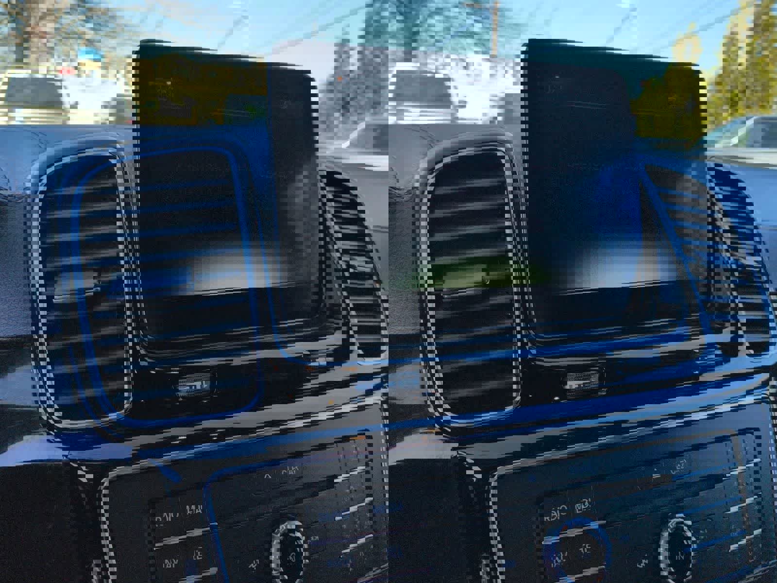 Used 2017 Mercedes-Benz GLS 450 4MATIC image 19