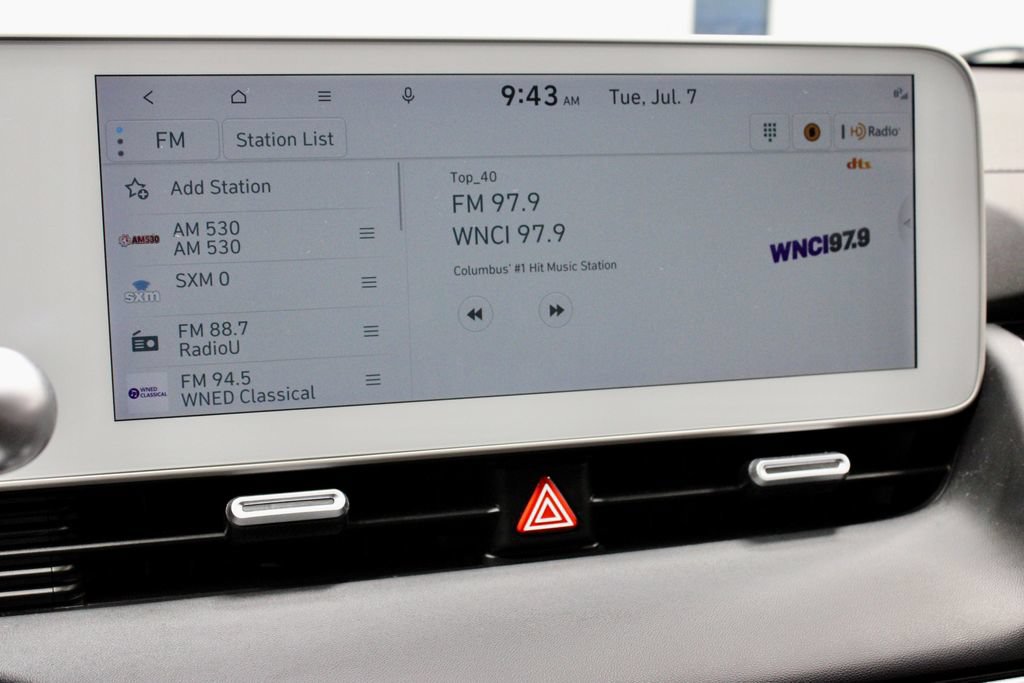 Used 2024 Hyundai Ioniq 5 SE AWD/4WD image 3