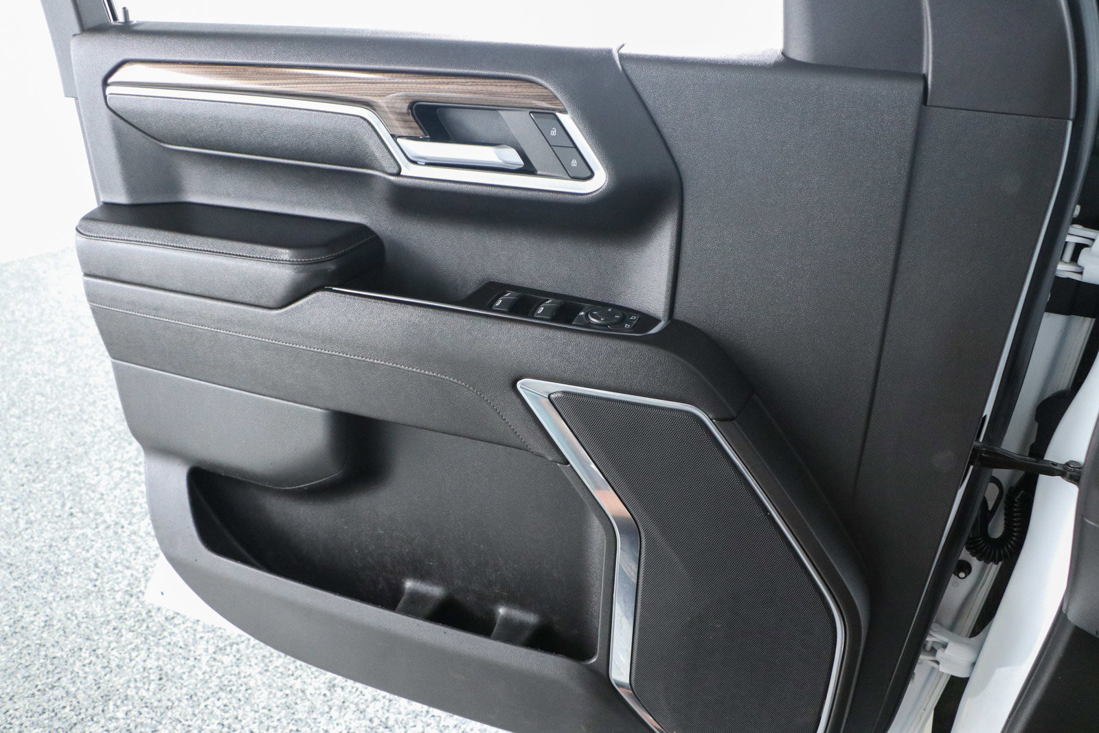 Used 2023 Chevrolet Silverado 1500 LT Trail Boss w/ Protection Package image 24