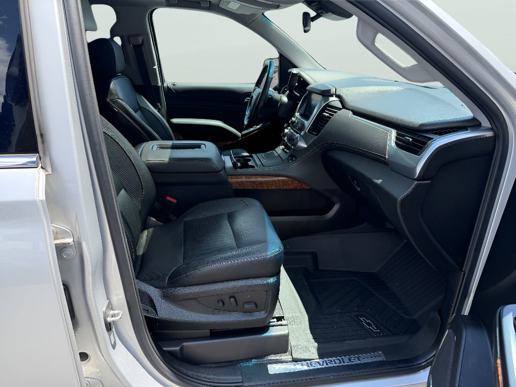 Used 2020 Chevrolet Tahoe Premier w/ 6.2L Performance Package RWD image 20