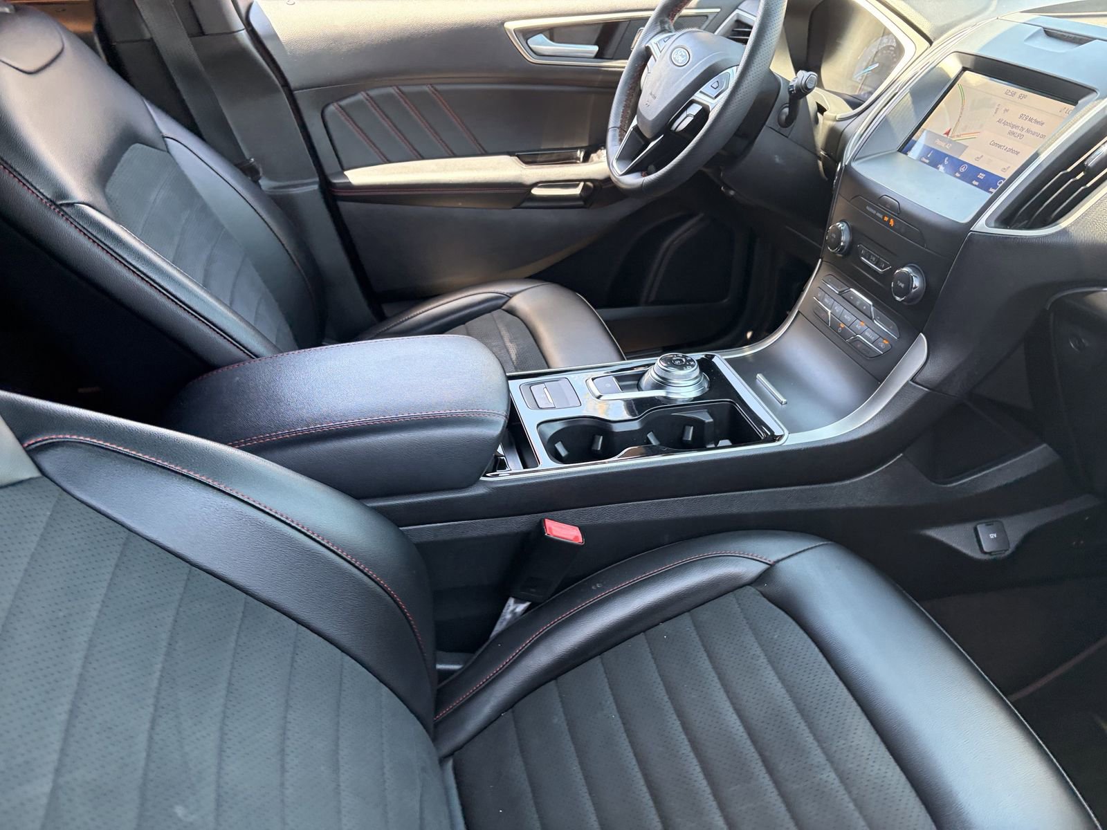 Used 2020 Ford Edge ST-Line FWD image 10