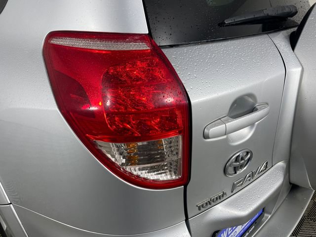 Used 2007 Toyota RAV4 Limited FWD image 17