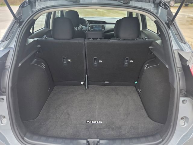 Used 2023 Nissan Kicks SV image 5