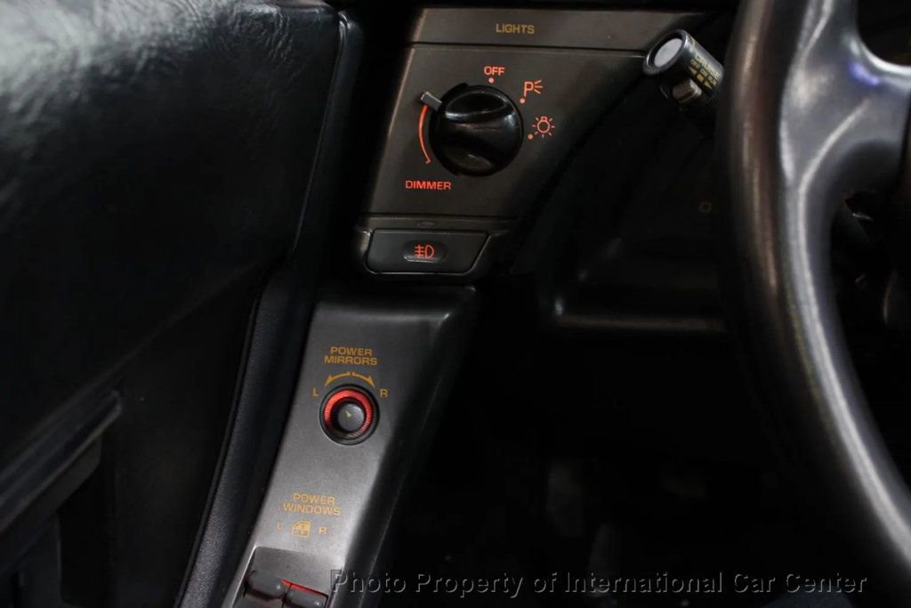 Used 1990 Chevrolet Corvette Convertible image 25