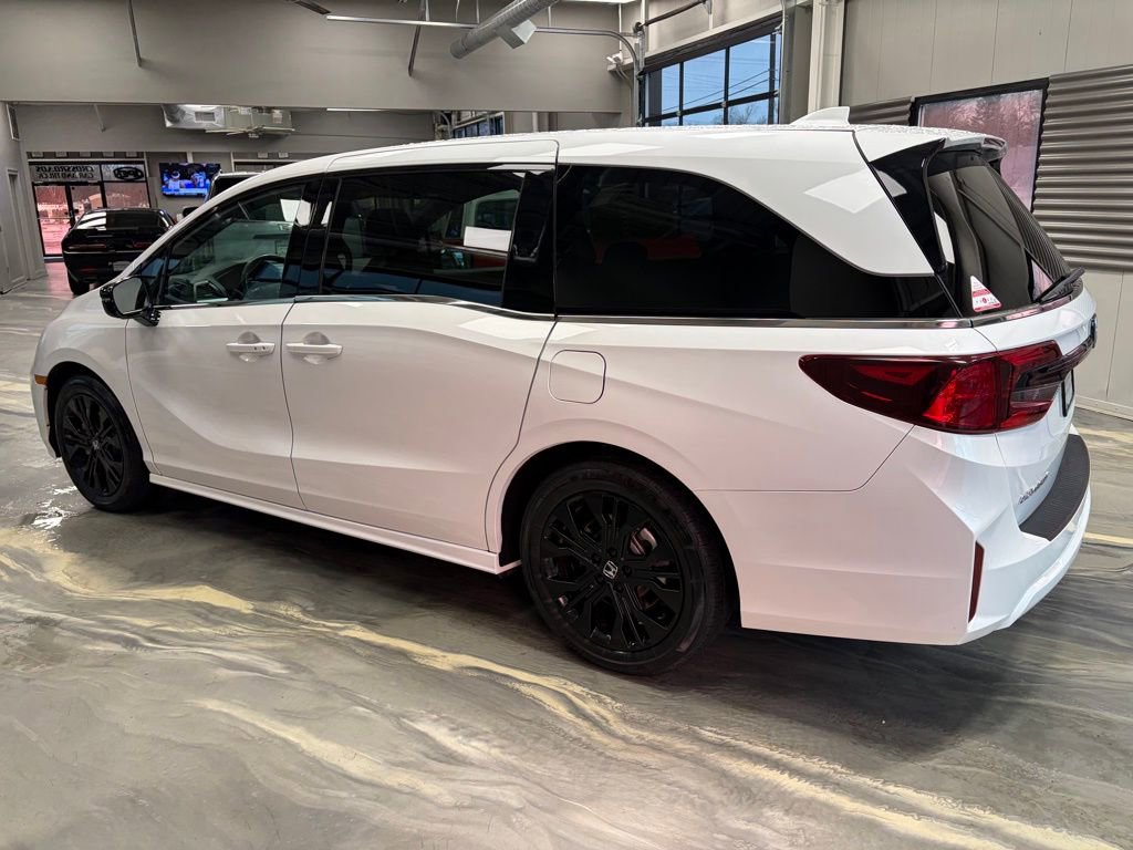 Used 2025 Honda Odyssey Sport-L image 38