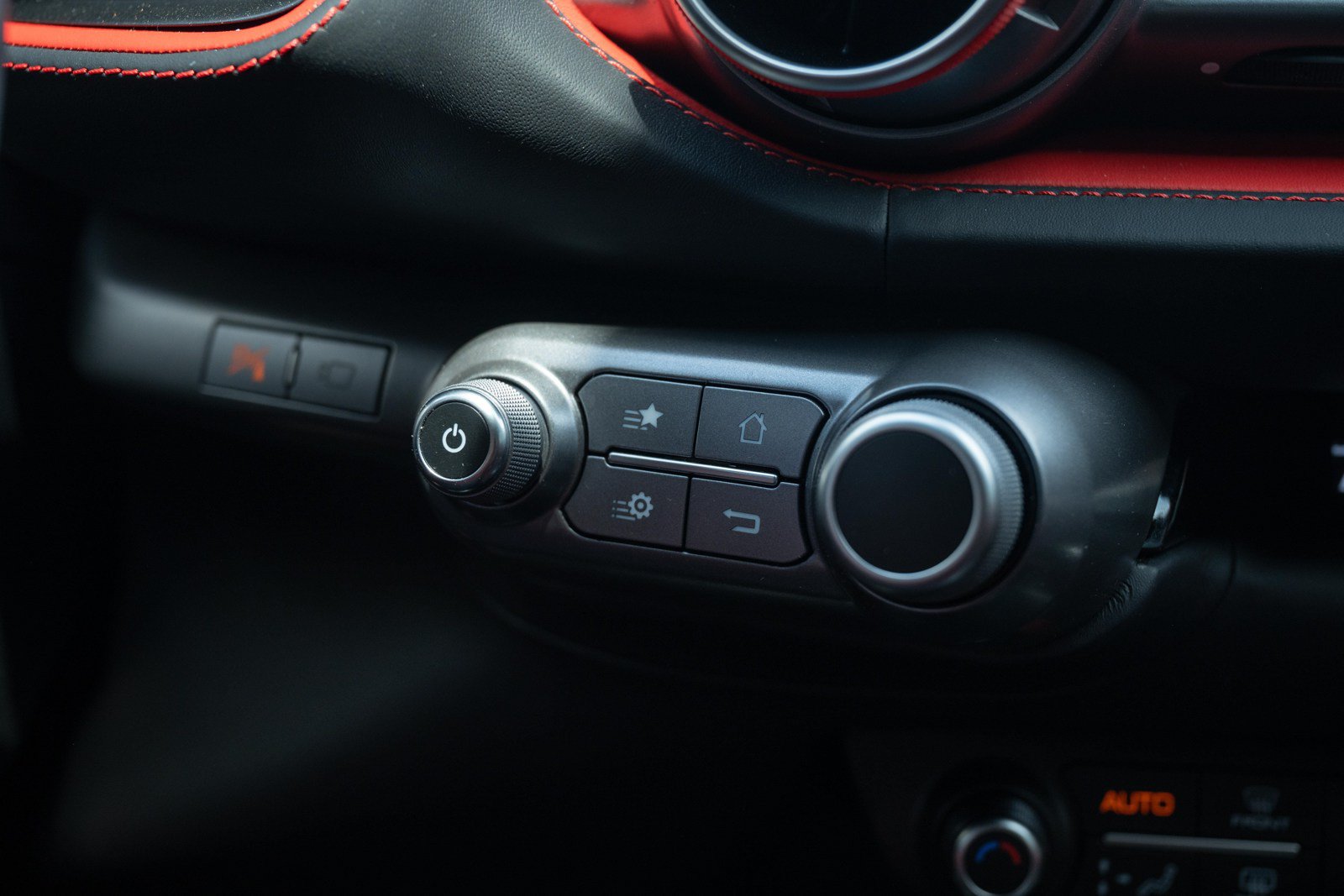 Used 2021 Ferrari 812 GTS RWD image 46