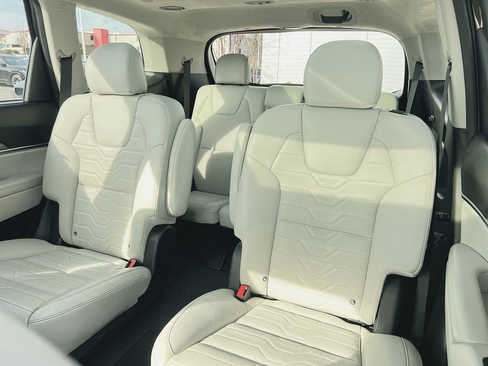 Used 2020 Kia Telluride SX w/ SX Prestige Package image 25