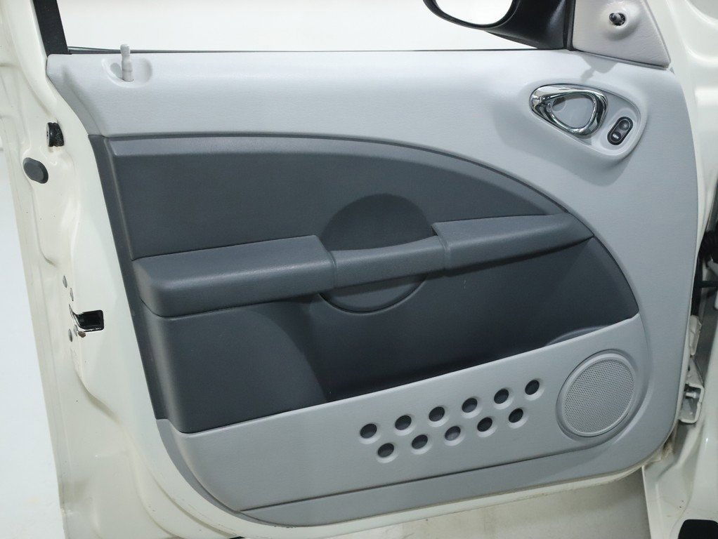 Used 2007 Chrysler PT Cruiser image 19