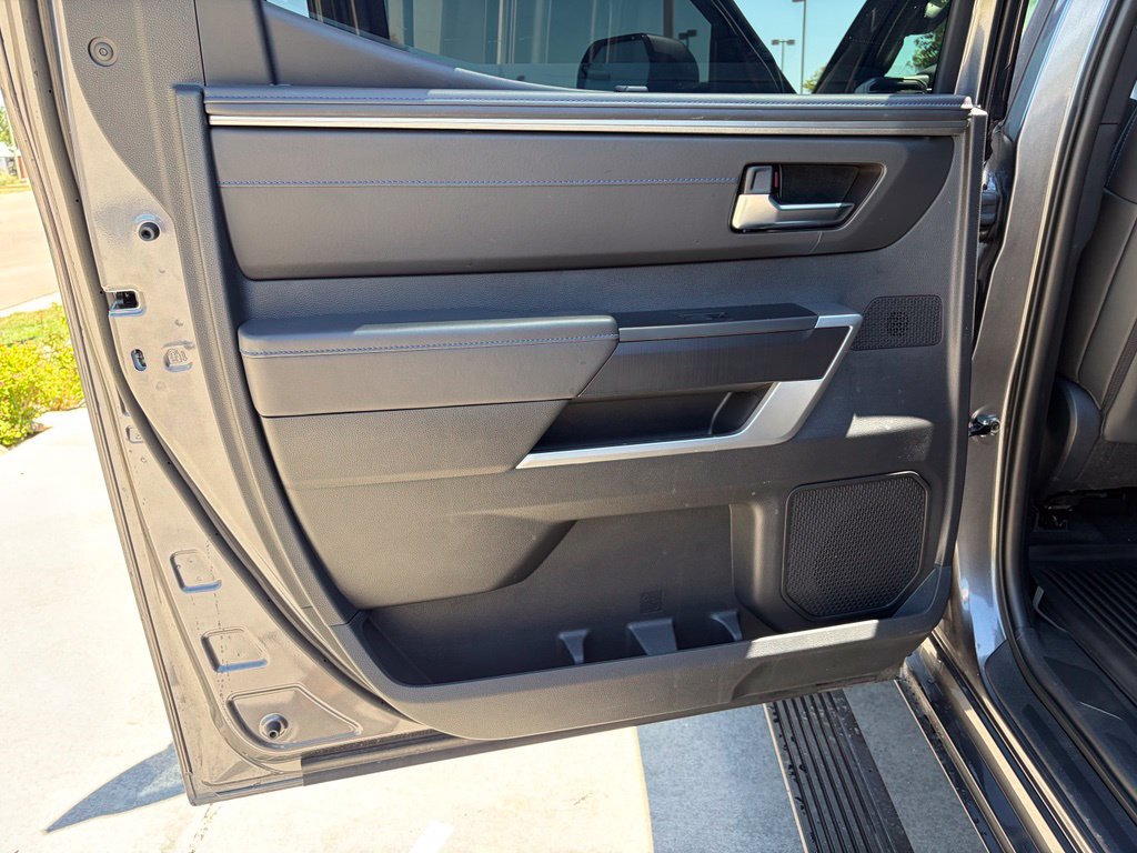 Used 2025 Toyota Tundra Platinum AWD/4WD image 18