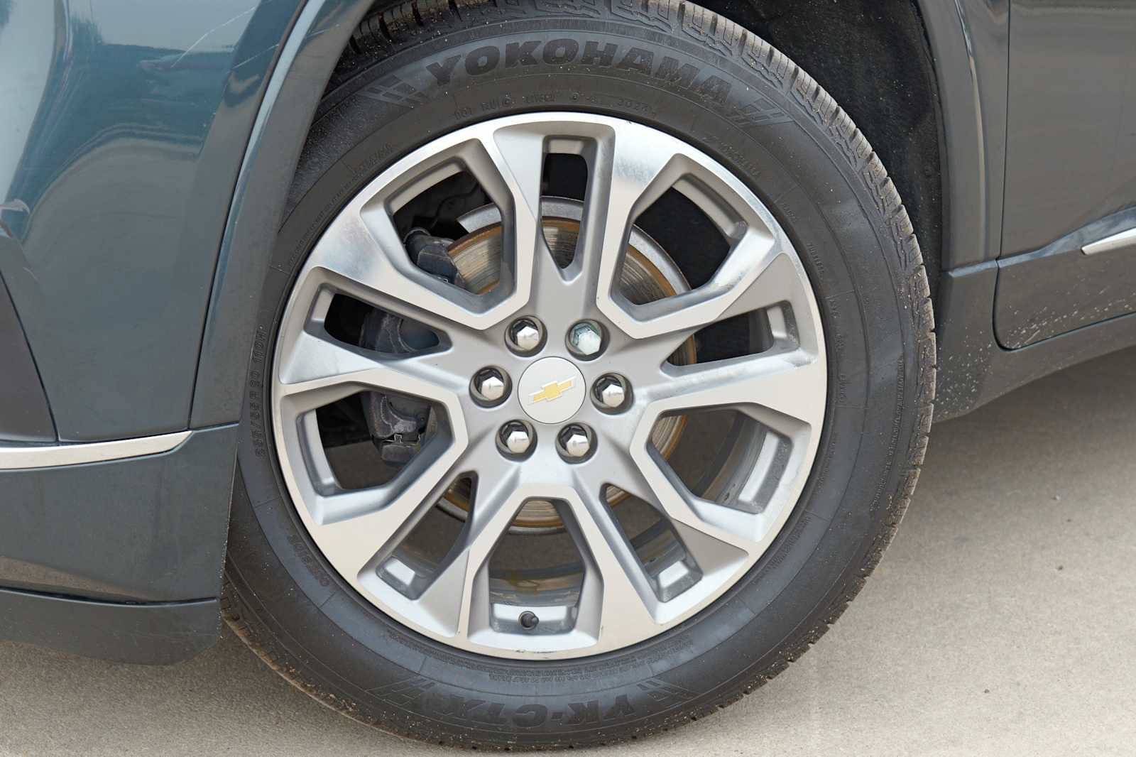 Used 2018 Chevrolet Traverse Premier w/ Driver Confidence II Package image 2