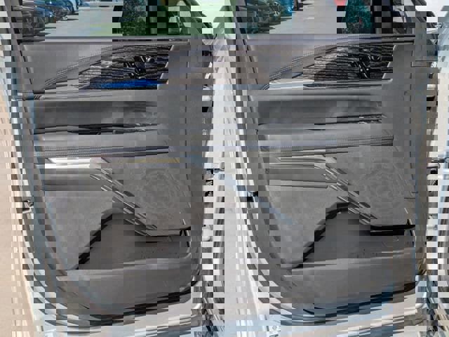 New 2025 Cadillac Escalade IQ Luxury 1 image 25