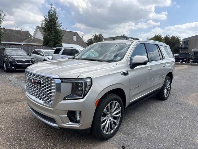 Used 2021 GMC Yukon Denali w/ Denali Premium Package image 1