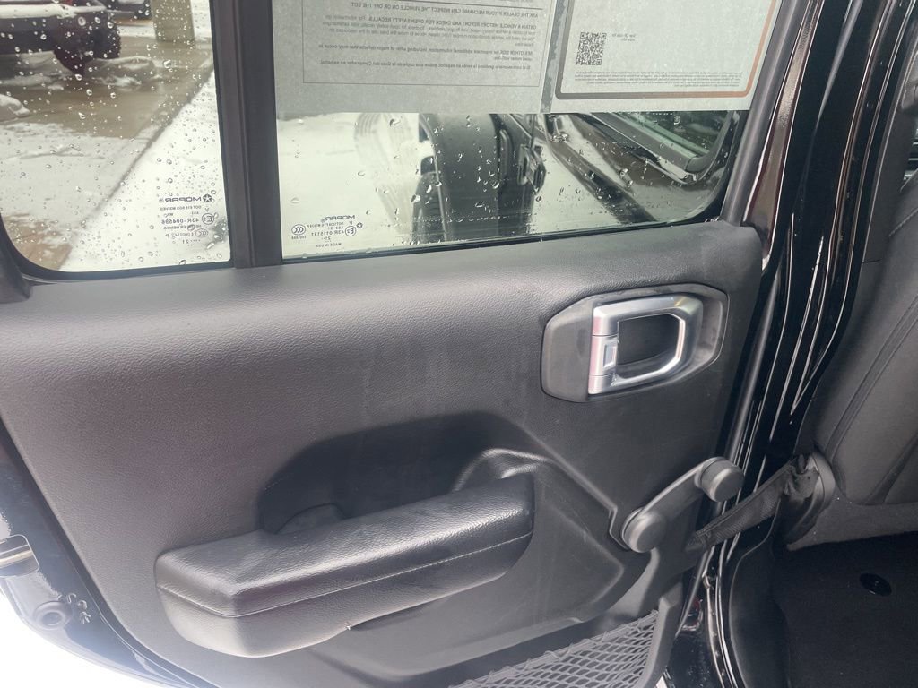 Used 2021 Jeep Wrangler Unlimited Sport image 17