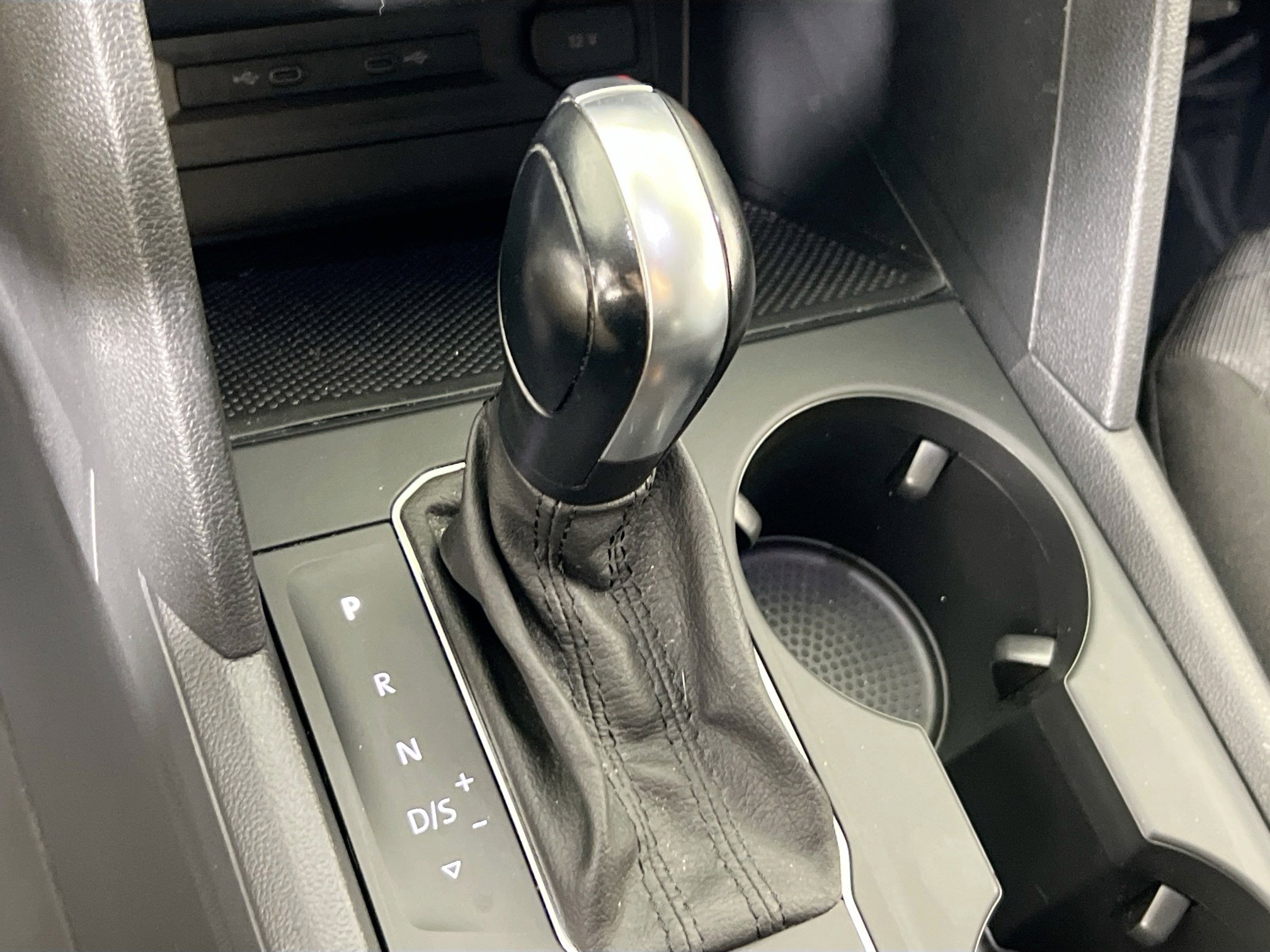 Used 2021 Volkswagen Atlas S image 16