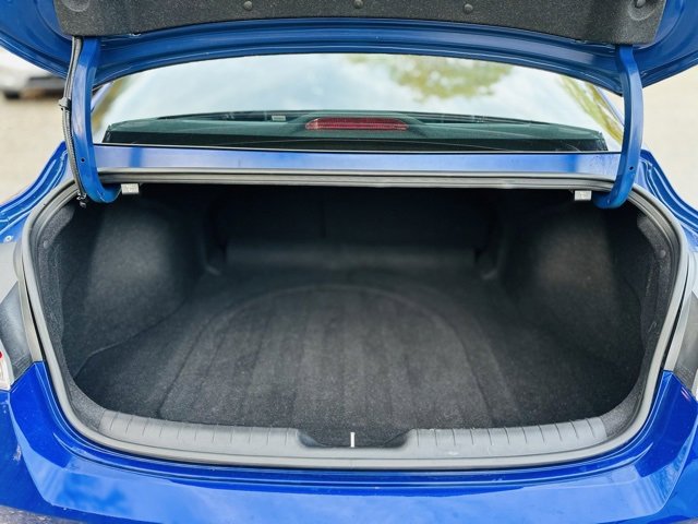 Used 2023 Hyundai Elantra Limited image 23