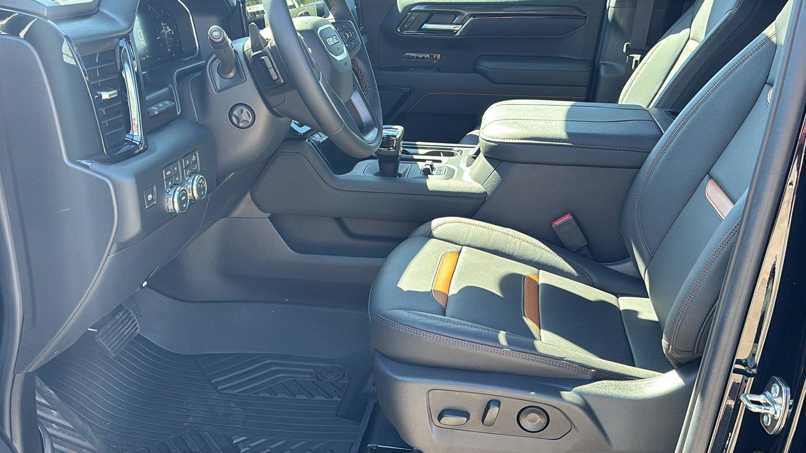New 2026 GMC Sierra 1500 AT4 w/ AT4 Premium Package AWD/4WD image 15