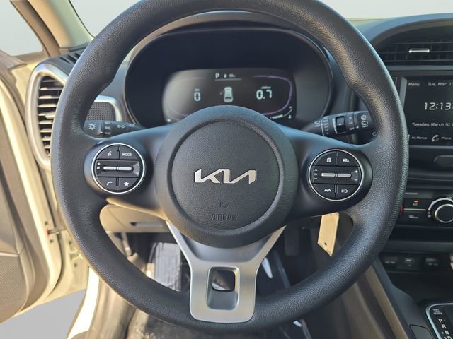 Used 2023 Kia Soul LX w/ LX Technology Package image 22