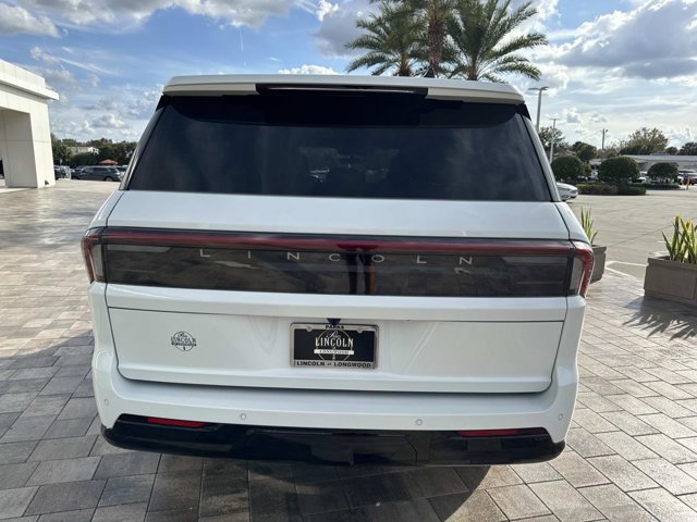 New 2025 Lincoln Navigator L Black Label image 3