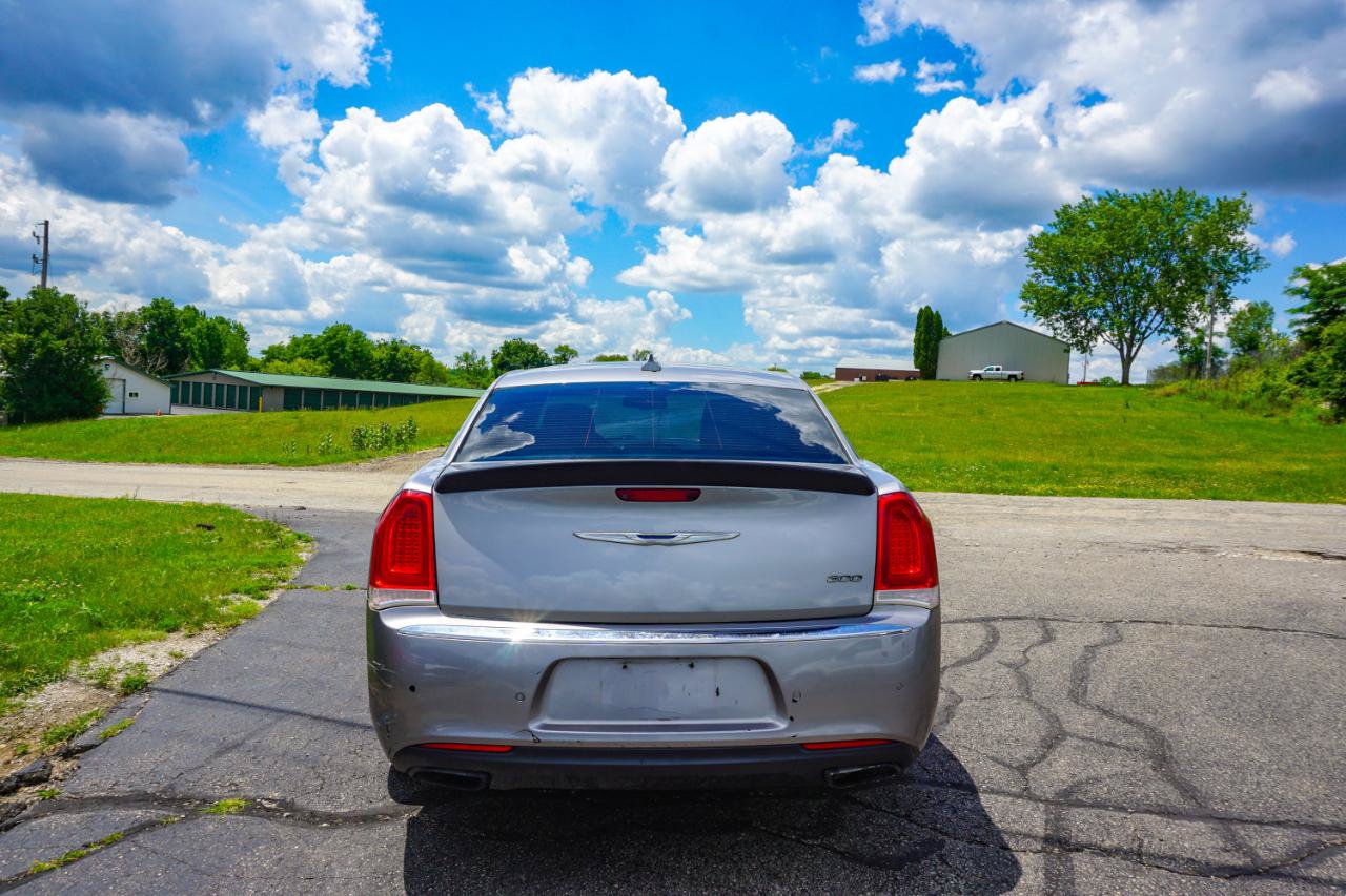 Used 2015 Chrysler 300 Limited w/ 300 Premium Group AWD/4WD image 4