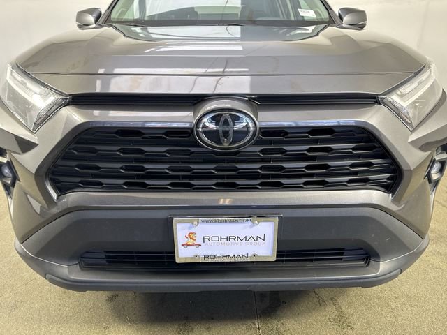 Used 2022 Toyota RAV4 XLE Premium AWD/4WD image 28