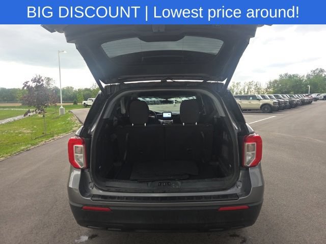 Used 2023 Ford Explorer XLT AWD/4WD image 11