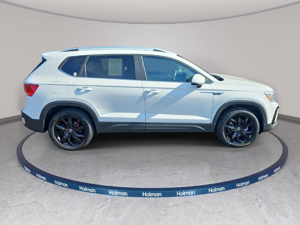 Used 2022 Volkswagen Taos SE AWD/4WD image 5