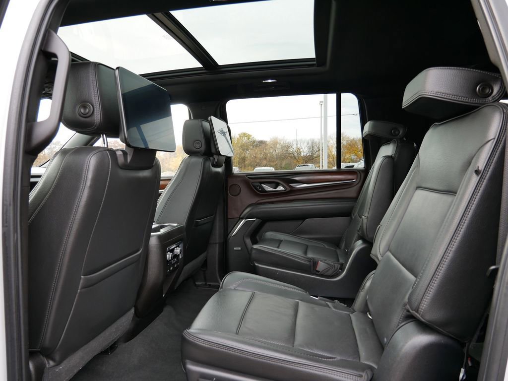 Used 2021 GMC Yukon XL Denali image 11