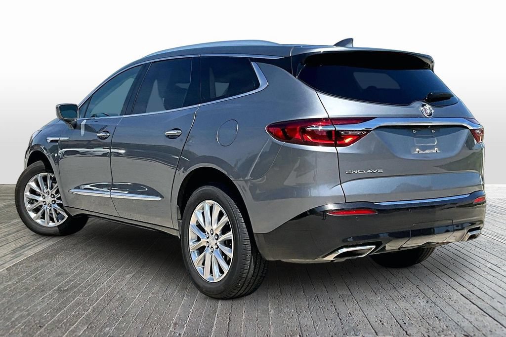 Used 2020 Buick Enclave Premium w/ Sun and Sites Package FWD image 6