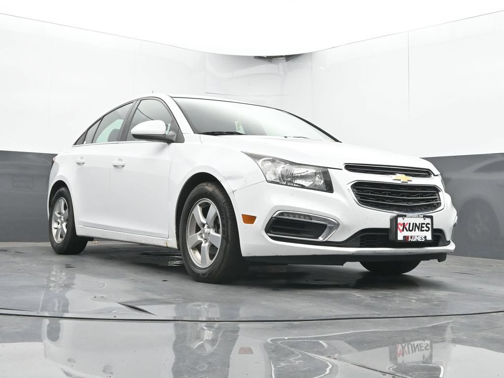 Used 2015 Chevrolet Cruze LT FWD image 38