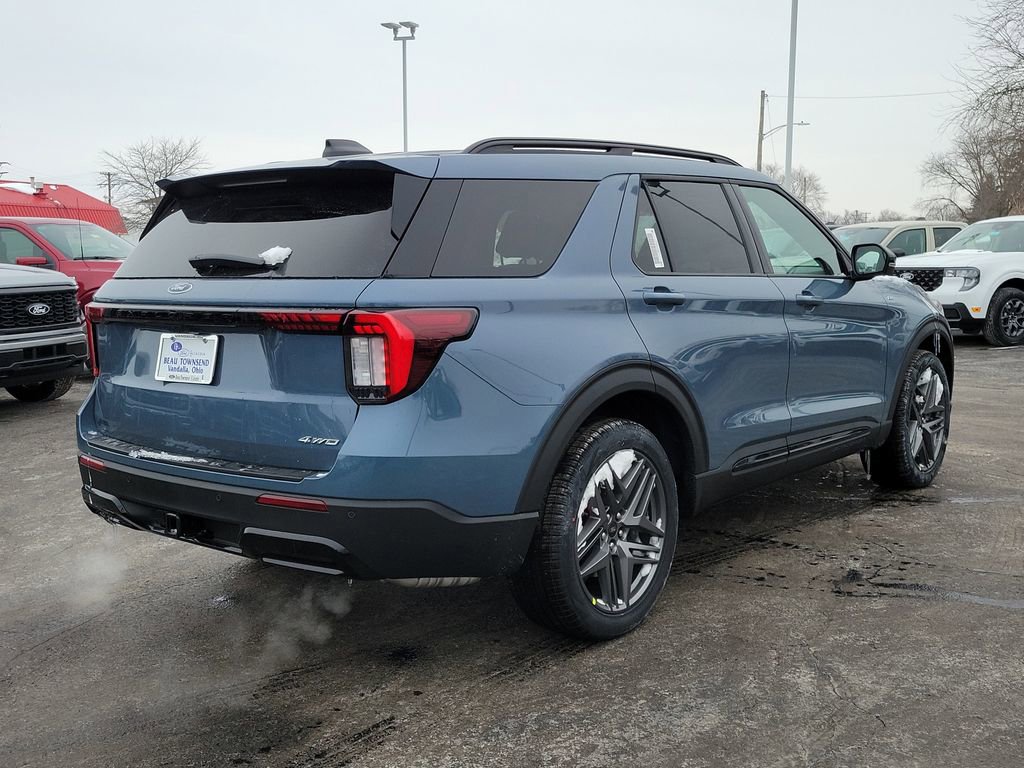New 2026 Ford Explorer ST-Line w/ ST-Line Street Pack image 4