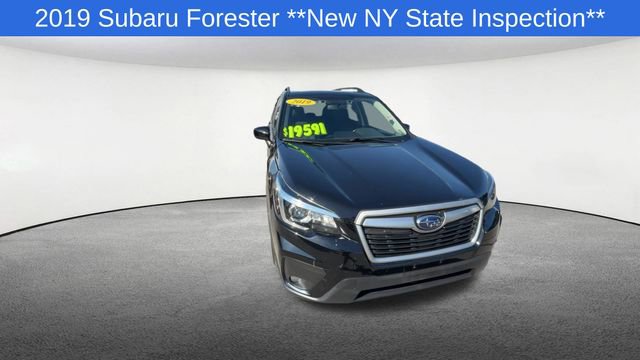 Used 2019 Subaru Forester Premium AWD/4WD image 3