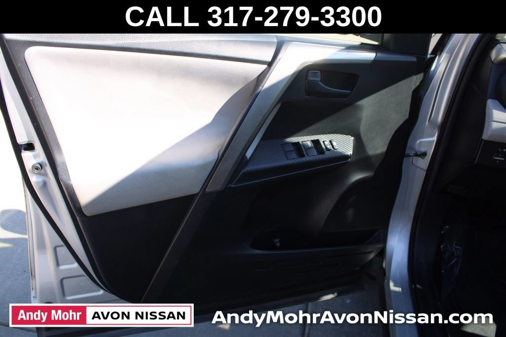 Used 2014 Toyota RAV4 LE FWD image 16