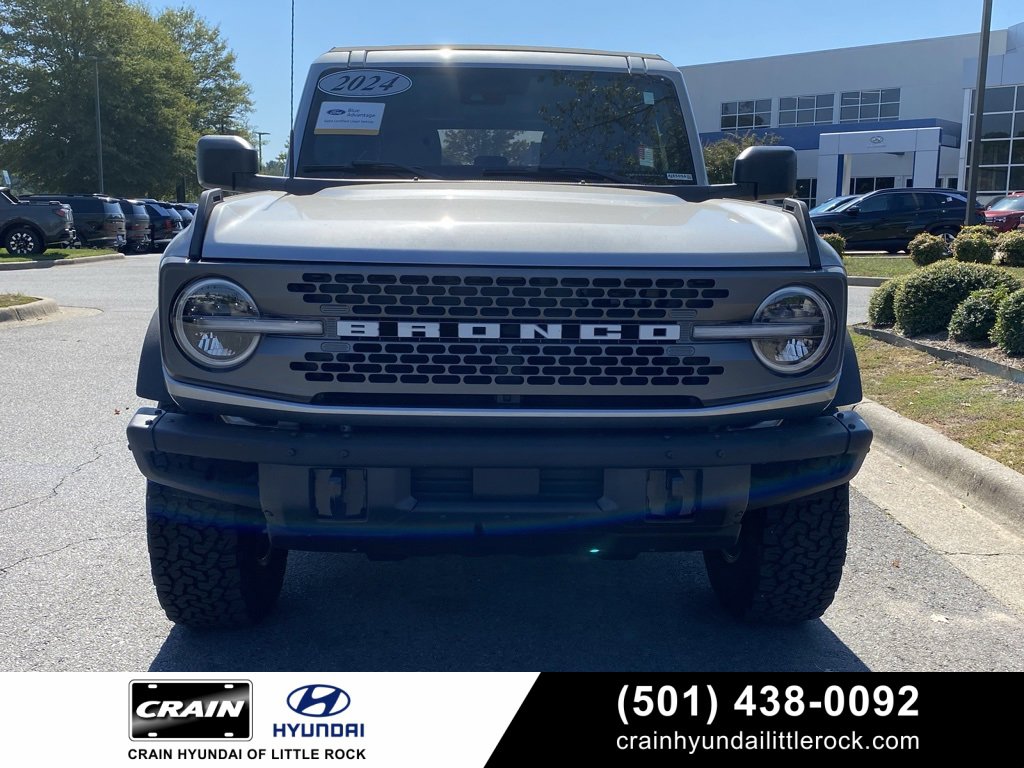 Used 2024 Ford Bronco Badlands image 2