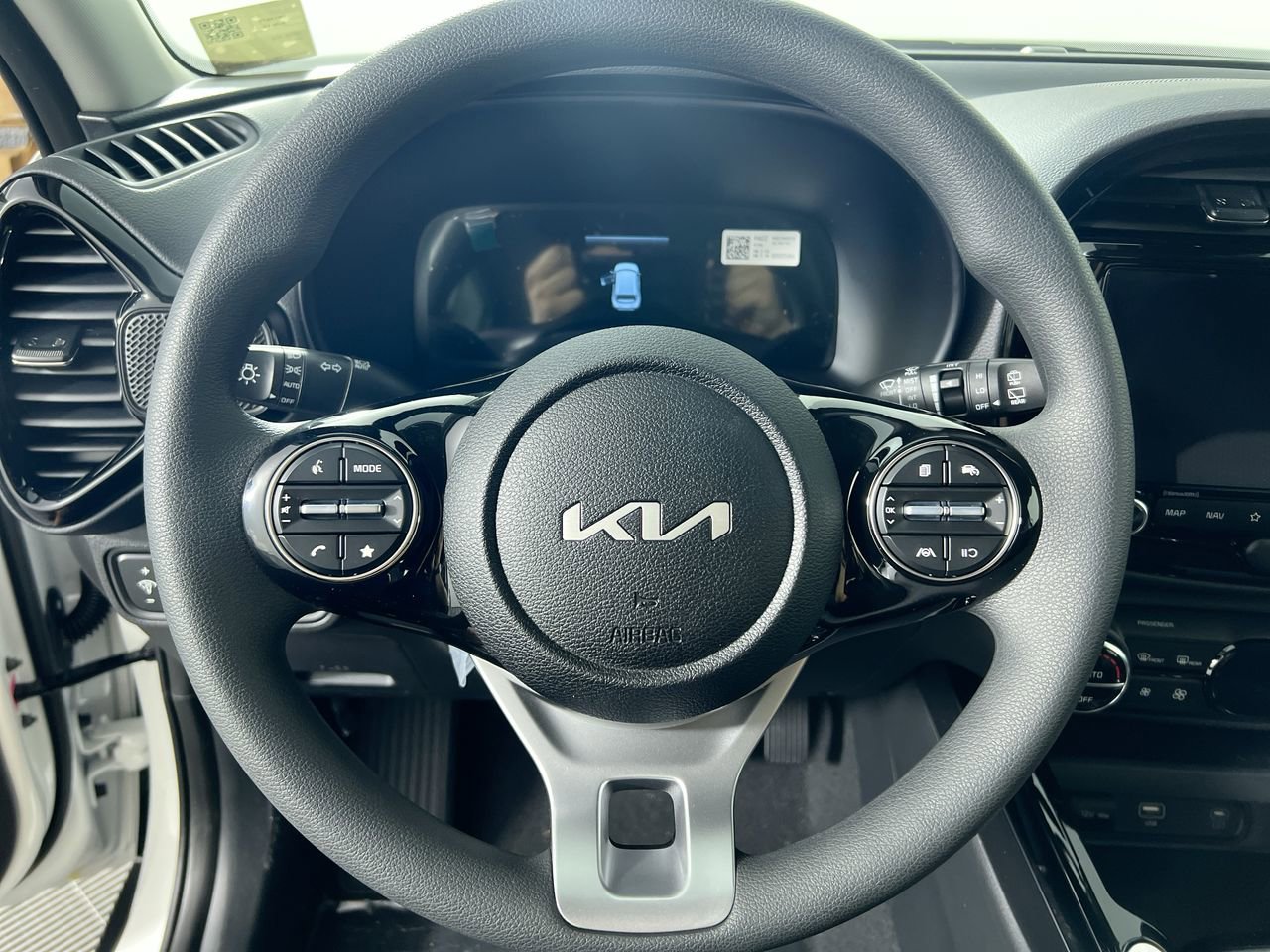 Certified 2024 Kia Soul LX w/ Option Group 015 image 17