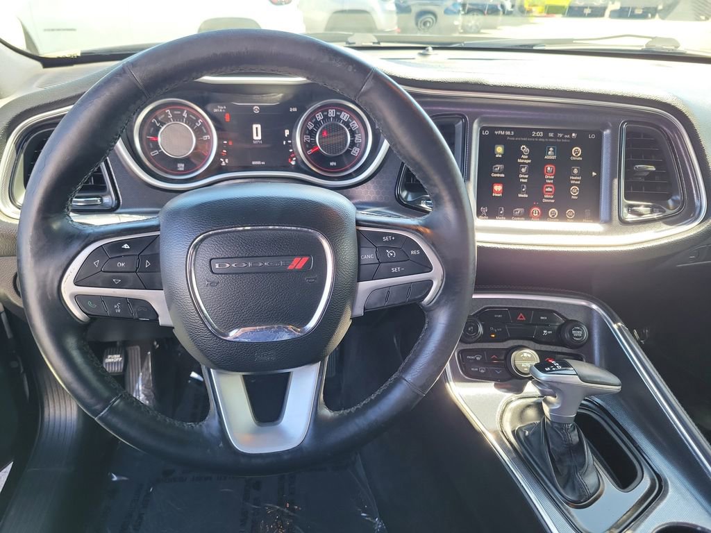 Used 2015 Dodge Challenger SXT Plus image 4