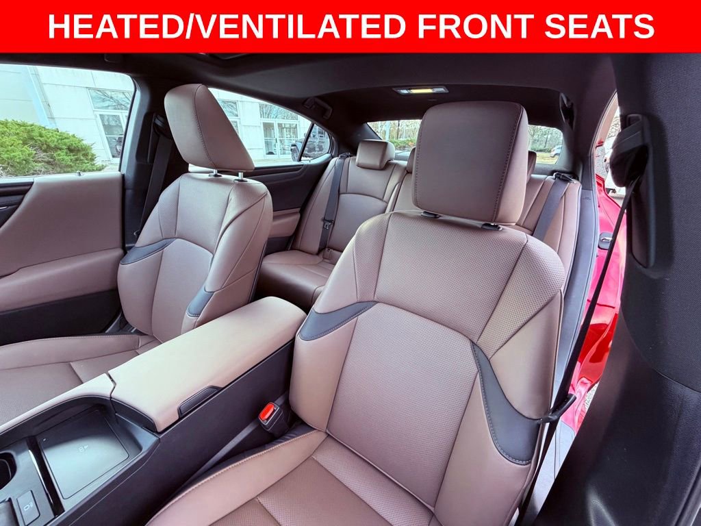 Certified 2025 Lexus ES 350 w/ Premium Package image 12