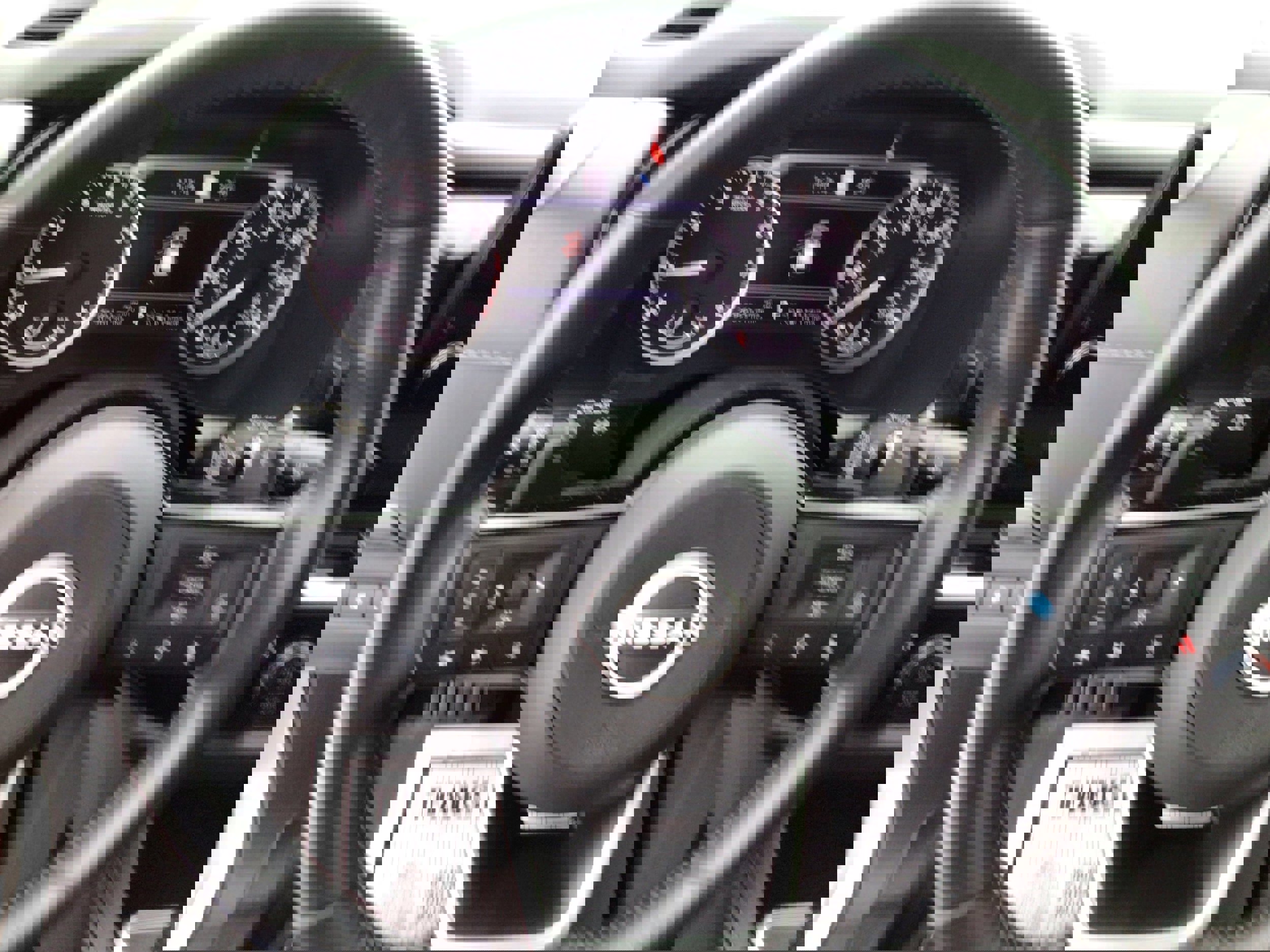 Used 2022 Nissan Pathfinder SL image 17