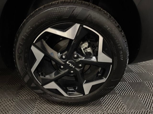 Certified 2026 Kia Seltos EX FWD image 25