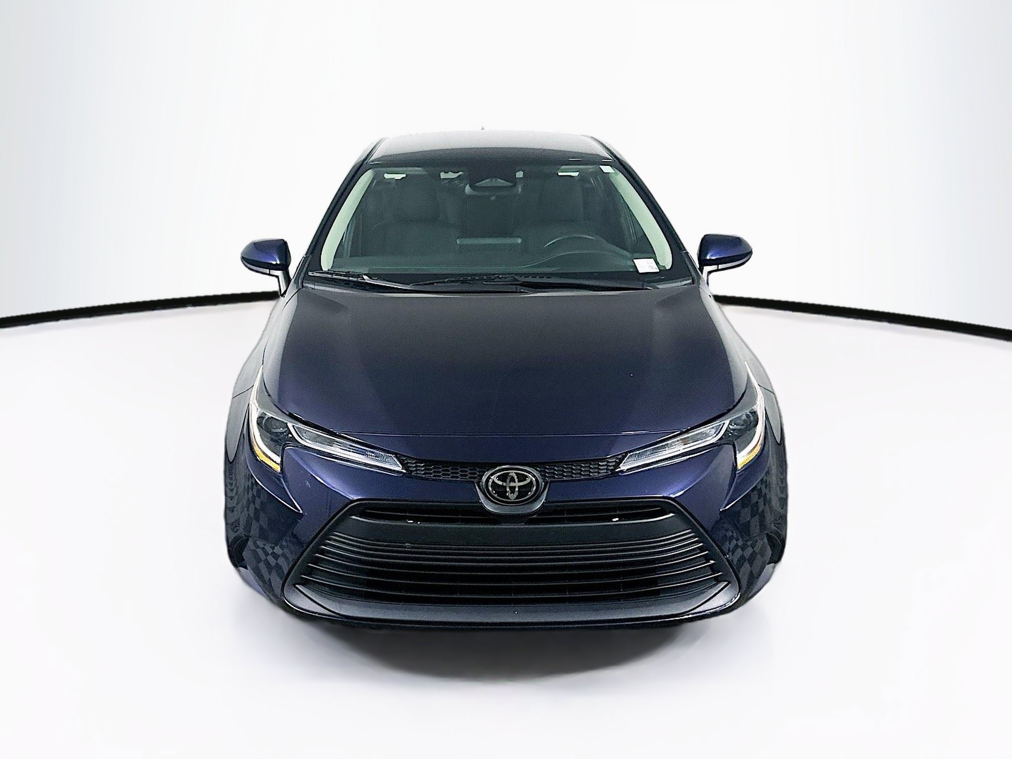 Used 2024 Toyota Corolla LE FWD image 2