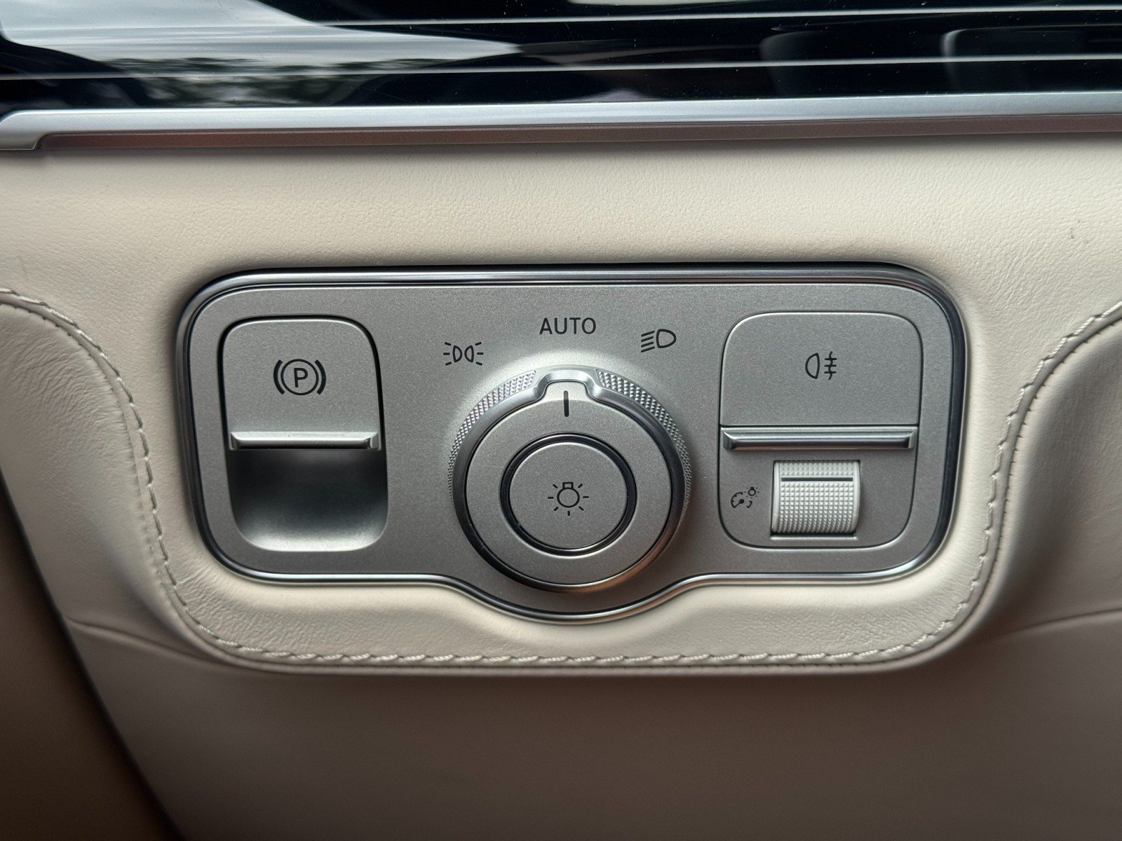 Used 2024 Mercedes-Benz GLS 63 AMG 4MATIC image 20