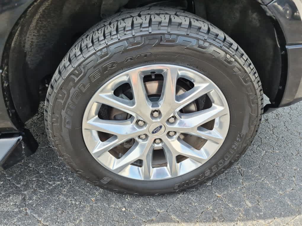 Used 2017 Ford Expedition EL Limited AWD/4WD image 9