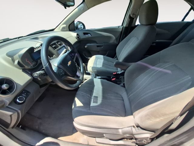 Used 2014 Chevrolet Sonic LT FWD image 9