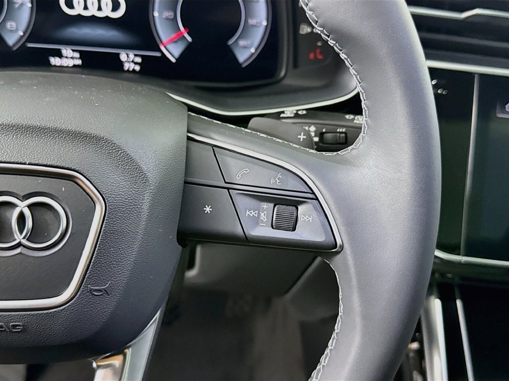 New 2026 Audi Q7 2.0T Premium AWD/4WD image 13