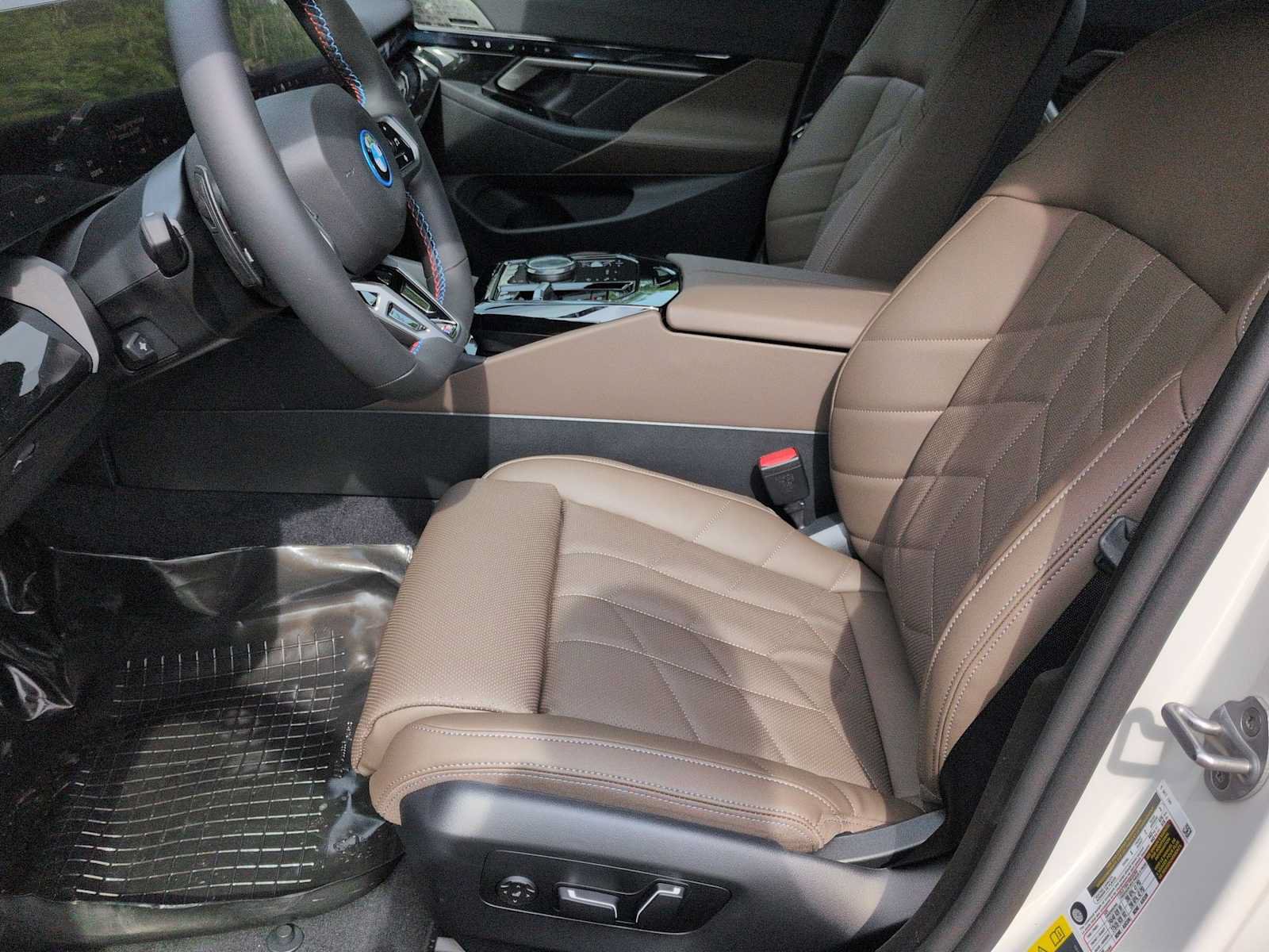 New 2026 BMW i5 AWD/4WD image 17